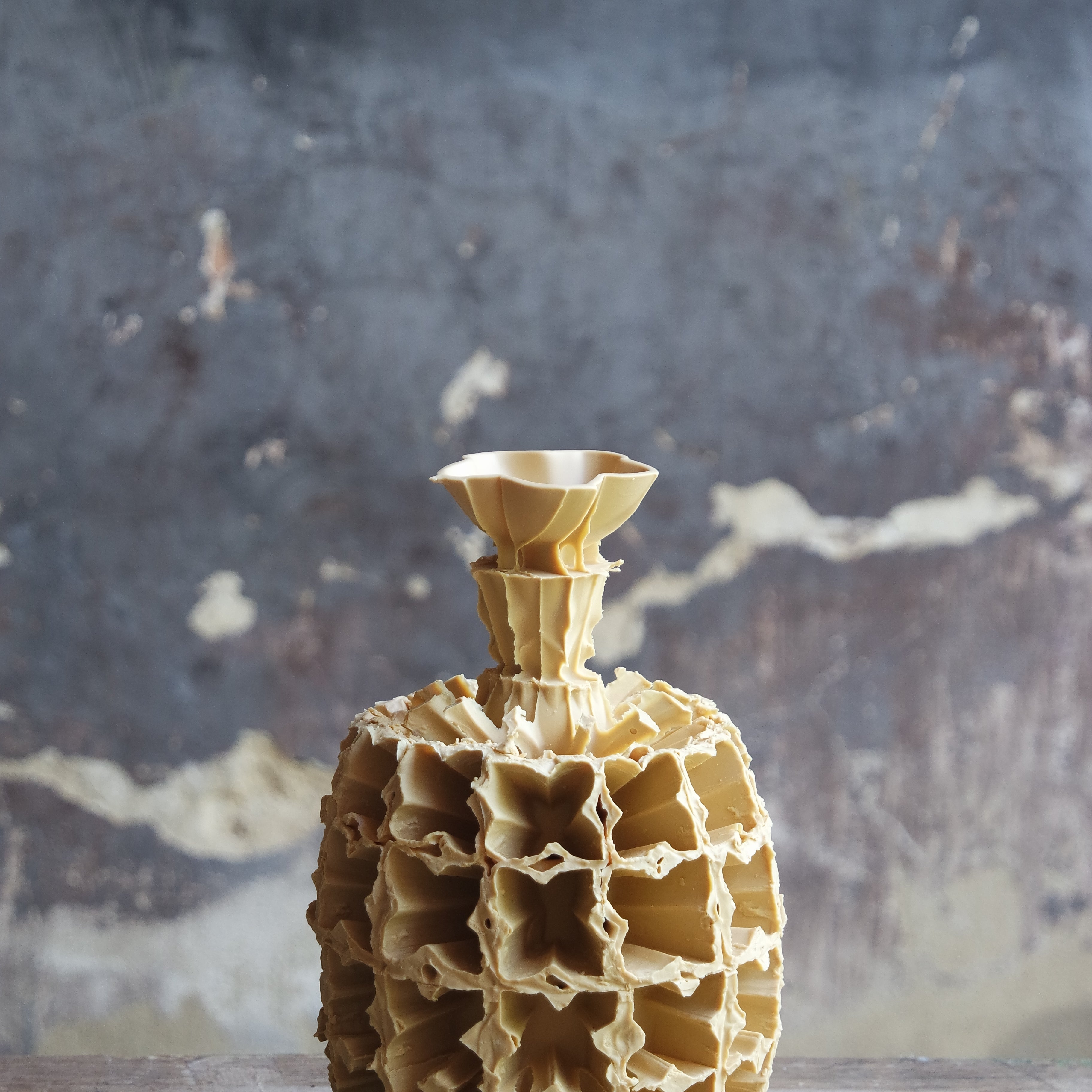 Leclaireur Los Angeles - Zsolt Simon | Melba Ceramic No. 2 - Simon Zsolt Jozsef