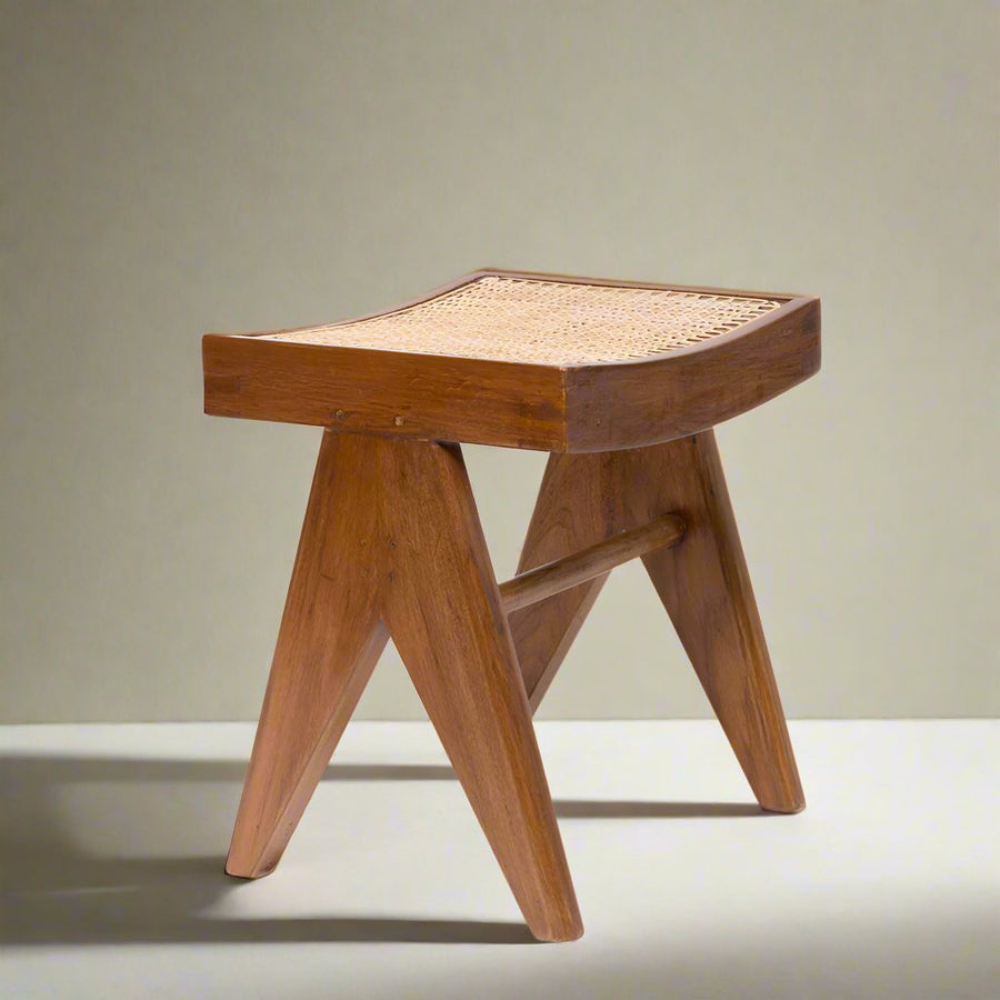 | 希少品 | Pierre Jeannert | Stool